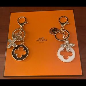 Purse accessories